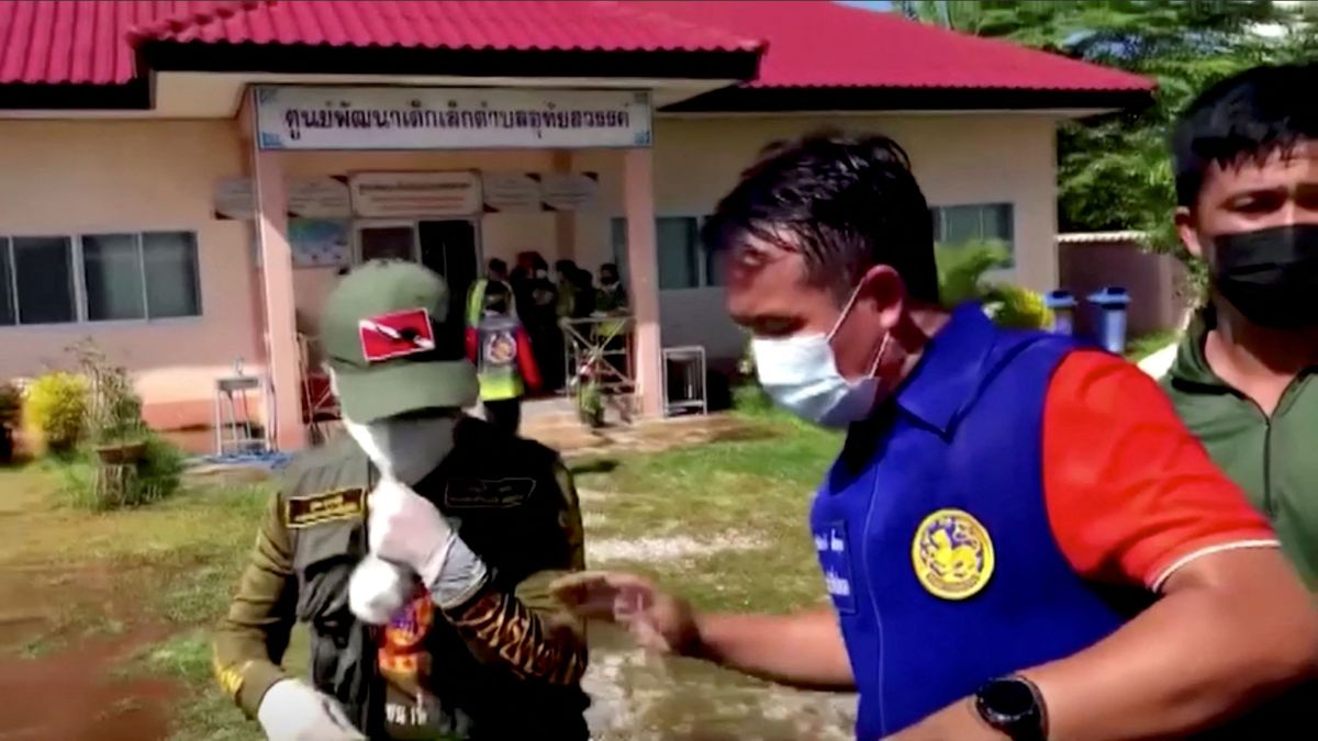 Bývalý policista pozabíjel v Thajsku 38 lidí včetně 24 dětí